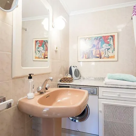 Apartment Paseo Maritimo De *